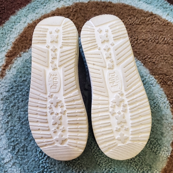 Hey Dude Wally Youth Stretch black/grey/white boys size 13 - Excellent used cond - Picture 5 of 9